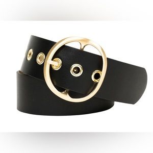 Scoop Belt in Black Faux Leather